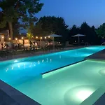 Masseria Santa Lucia מלון דירות מטרה