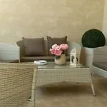 Masseria Santa Lucia מלון דירות