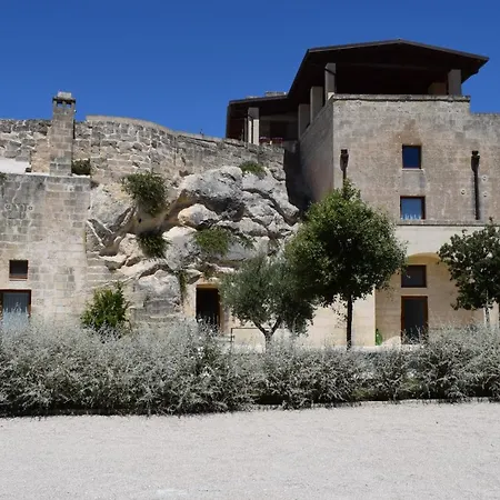 Aparthotel Masseria Santa Lucia 4*