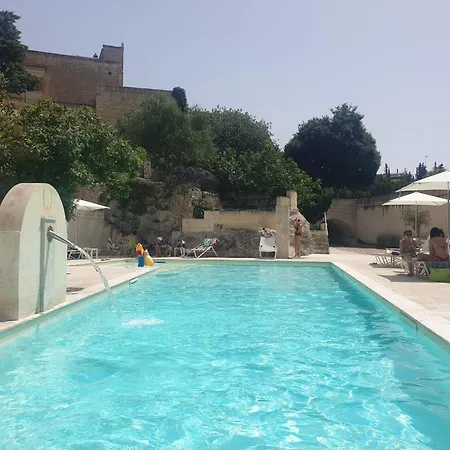 Masseria Santa Lucia *
