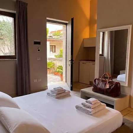 Masseria Santa Lucia 4*