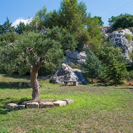 Aparthotel Masseria Santa Lucia 4*