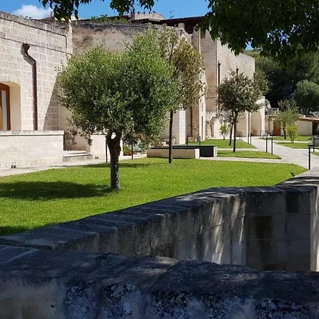 Masseria Santa Lucia Aparthotel 4*