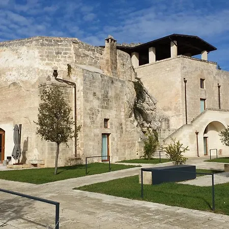 Masseria Santa Lucia 4* Matera