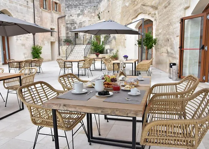 Masseria Santa Lucia Aparthotel 4*